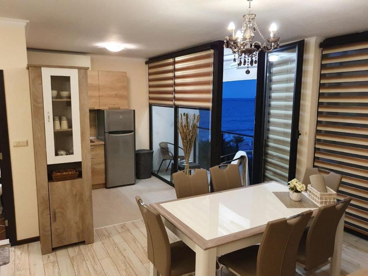 Апартамент За Гости ,,Христина" Ravda Exteriör bild
